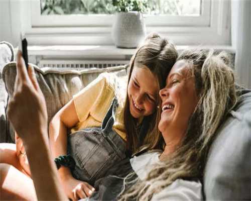 医院与机构对比：供卵试管隐形收费陷阱揭秘